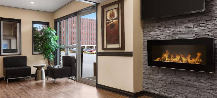 苏圣玛丽戴斯套房酒店(Days Inn & Suites by Wyndham Sault Ste. Marie on)图片