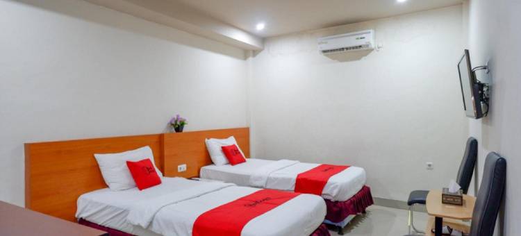 红多兹Plus酒店@帕卢喀麦隆酒店(RedDoorz Plus @ Cameloan Hotel Palu)图片