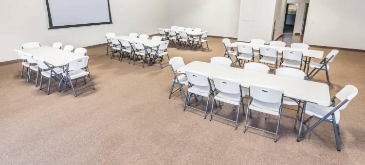 奥基乔比湖温德姆戴斯套房酒店(Days Inn & Suites by Wyndham Lake Okeechobee)图片