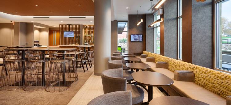 科拉尔维尔SpringHill Suites酒店(SpringHill Suites Coralville)图片