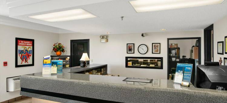 梅特罗波利斯速8酒店(Super 8 by Wyndham Metropolis)图片