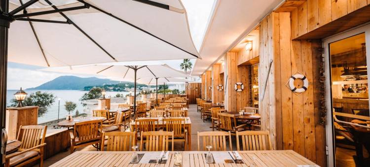 希尔顿格芮精选迪斯萨乐特普莱格大酒店(Grand Hotel Des Sablettes Plage, Curio Collection By Hilton)图片