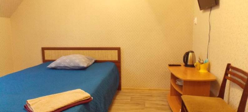 傍晚酒店(Vecher)图片