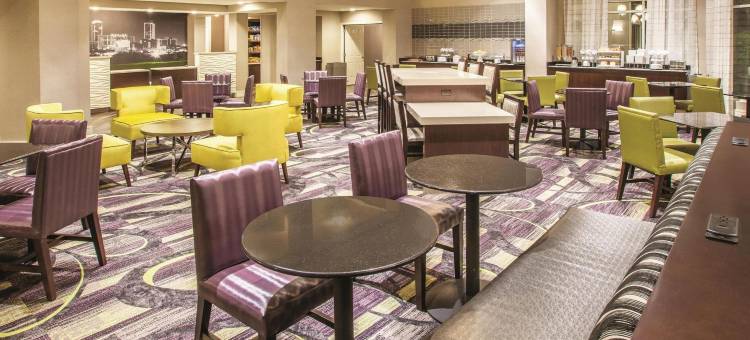 沃斯堡北拉昆塔温德姆套房酒店(La Quinta Inn & Suites by Wyndham Fort Worth North)图片