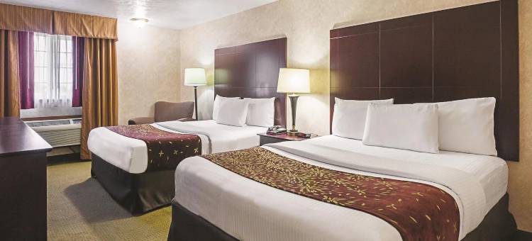 伍德伯恩拉昆塔温德姆套房酒店(La Quinta Inn & Suites by Wyndham Woodburn)图片