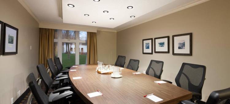 康沃尔华美达酒店(Ramada by Wyndham Cornwall)图片