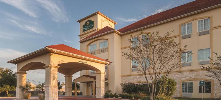 沃克西哈奇拉昆塔温德姆套房酒店(La Quinta Inn & Suites by Wyndham Waxahachie)图片