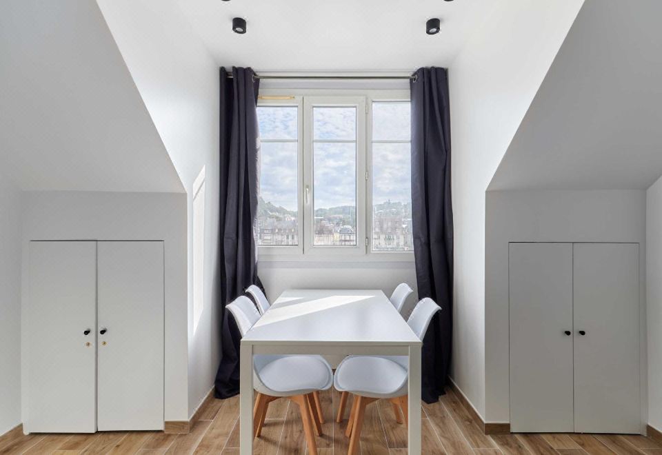 Studio in the Heart of Deauville, Near Place MornyHotel Overview