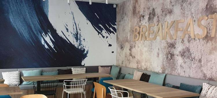 西布勒圣让吕兹宜必思快捷酒店(Ibis Budget Ciboure Saint-Jean-De-Luz)图片