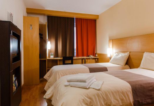 Ibis Samara Hotel Overview