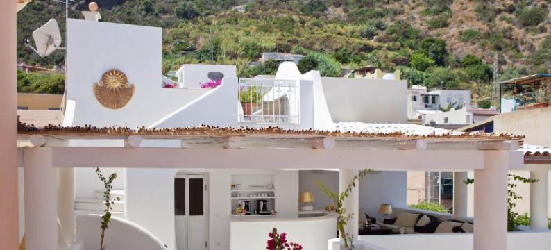 拉塞迪玛露娜酒店(La Settima Luna Hotel)图片