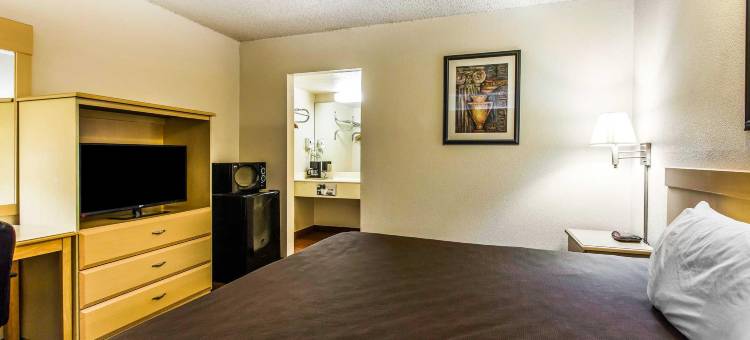 安大略米尔斯购物中心罗德威旅馆(Rodeway Inn Ontario Mills Mall)图片