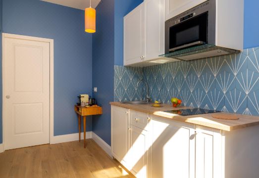 Les Appartements Chics du Vieux-Port Hotel Overview