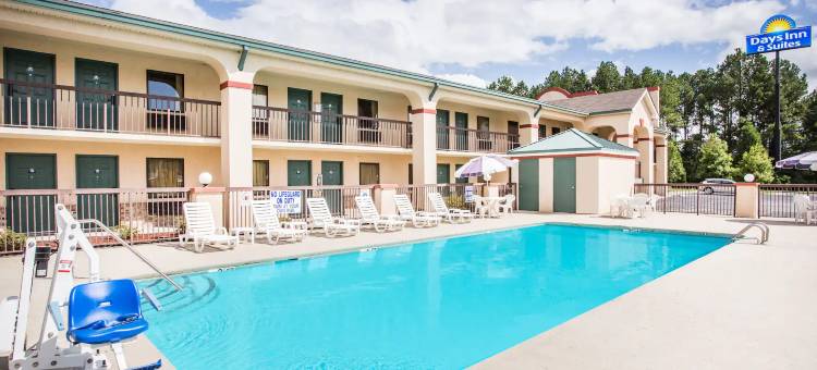 哥伦比亚机场戴斯套房酒店(Days Inn & Suites by Wyndham Columbia Airport)图片