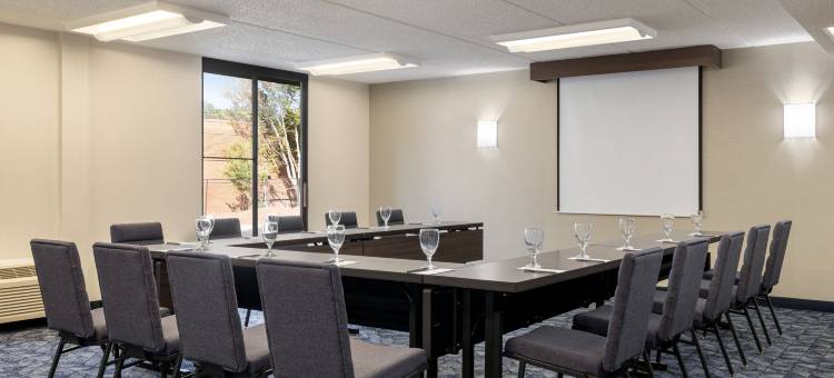 万怡酒店亚特兰大诺斯莱克(Courtyard Atlanta Northlake)图片