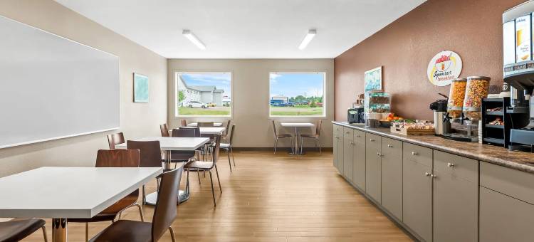 草原湖速8酒店(Super 8 by Wyndham Meadow Lake)图片