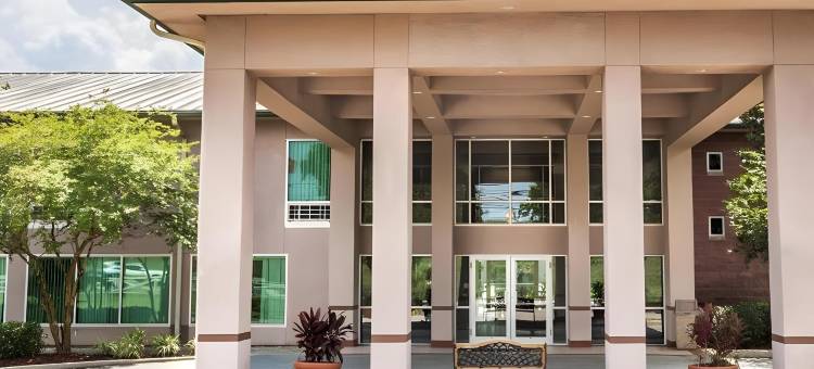 卢林华美达酒店(Ramada by Wyndham Luling)图片