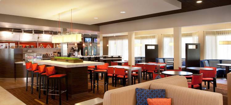 棕榈泉万怡酒店(Courtyard Palm Springs)图片