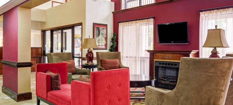 亚特兰大石山品质酒店及套房(Quality Inn Stone Mountain)图片