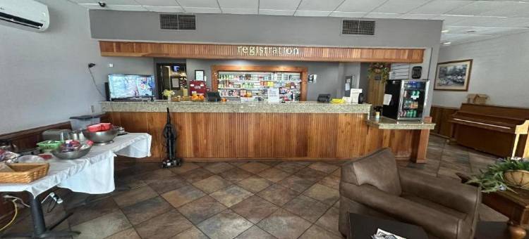 红玫瑰卡温顿I-64酒店 by Townhouse(Hotel Red Rose by Townhouse Covington I-64)图片