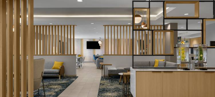 科达伦唐普雷斯套房酒店酒店(TownePlace Suites Coeur d'Alene)图片