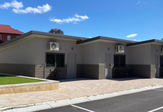 Victoria Hotel ToodyayHotel Overview
