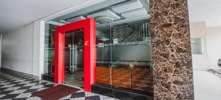 红多兹Plus酒店-近望加锡州立大学(RedDoorz Plus Near Universitas Negeri Makassar)图片