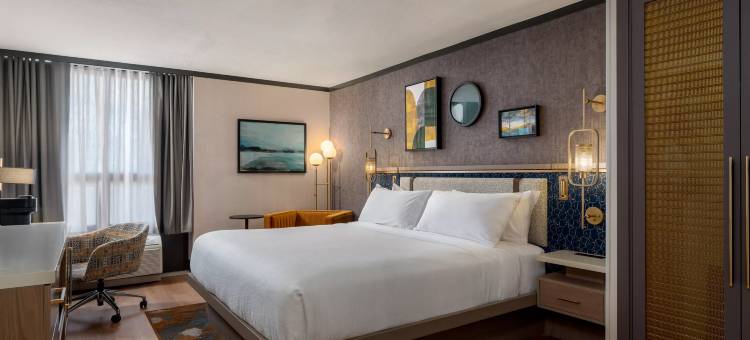 特洛伊酒店与套房(Troy Inn & Suites)图片