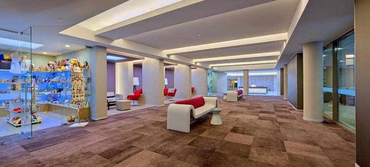 布加勒斯特会议中心温德姆华美达广场酒店(Ramada Plaza by Wyndham Bucharest Convention Center)图片