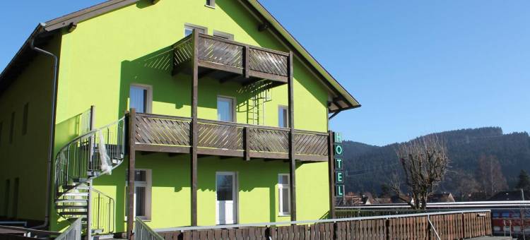 启动森林阿克提夫民宿酒店(Action Forest Hotel - Kletterwald - Lasertag - nähe Badeparadies)图片
