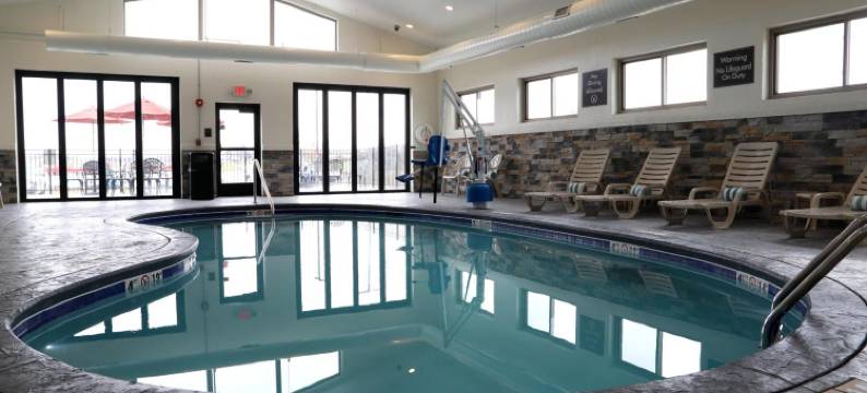 圣克莱维贝尔蒙特舒眠酒店(Sleep Inn & Suites Belmont - St. Clairsville)图片