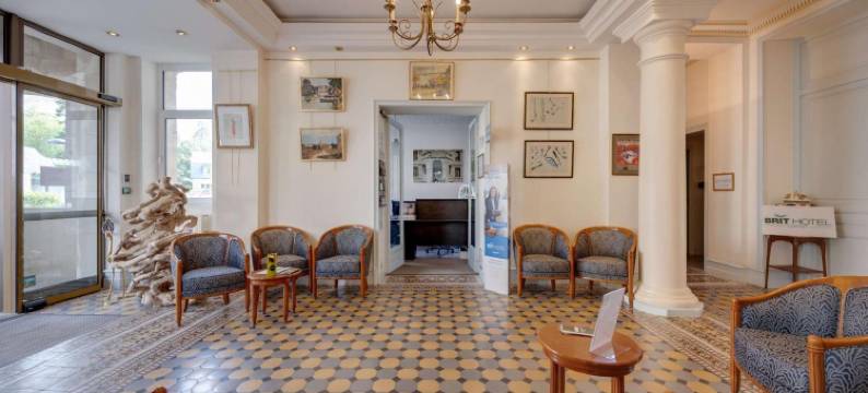 BRIT HOTEL CONFORT 巴尼奥勒斯诺曼底(Brit Hotel Confort Bagnoles Normandie)图片