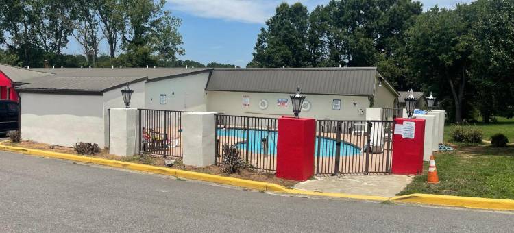 门罗温德姆速8酒店(Super 8 by Wyndham Monroe)图片