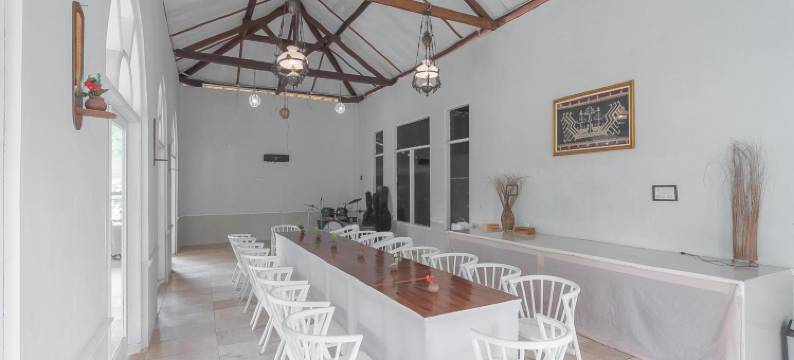 红门酒店度假村-近DCastello齐亚特苏邦(RedDoorz Resort Syariah Near d'Castello Ciater Subang)图片