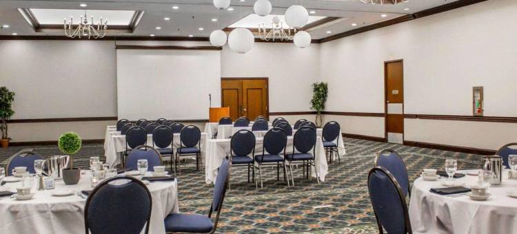 伊利湖会议中心凯隆酒店(Clarion Hotel Conference Center on Lake Erie)图片