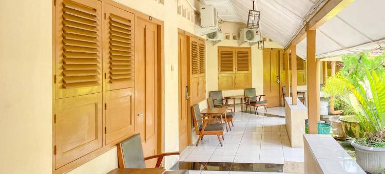玛拉卡卡图古日惹美特拉红门酒店(Hotel Maerakaca Tugu Yogyakarta Mitra RedDoorz)图片
