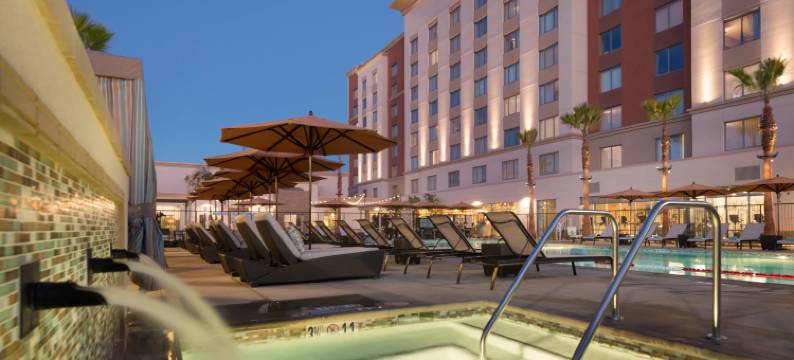 欧文光谱万怡酒店(Courtyard by Marriott Irvine Spectrum)图片