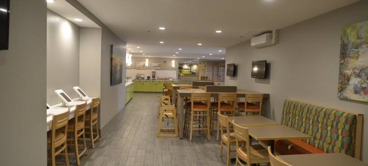 德卢斯北丽怡酒店(Country Inn & Suites by Radisson, Duluth North, MN)图片