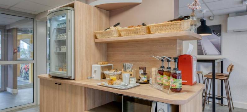 里昂机场普瑞米尔经典酒店(Premiere Classe Lyon Est - AÉROPORT Saint EXUPÉRY)图片