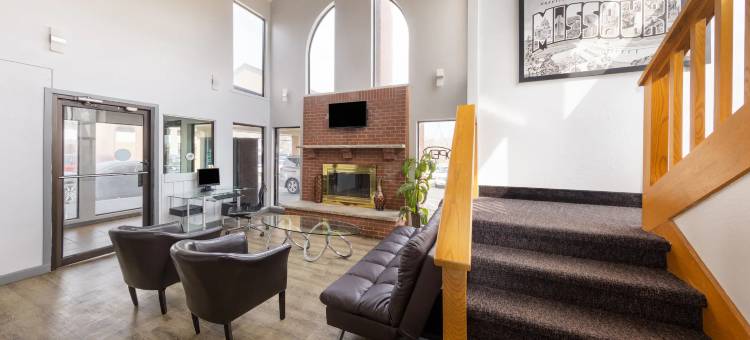 温德姆速8堪萨斯城机场北(Super 8 by Wyndham Kansas City Airport North)图片