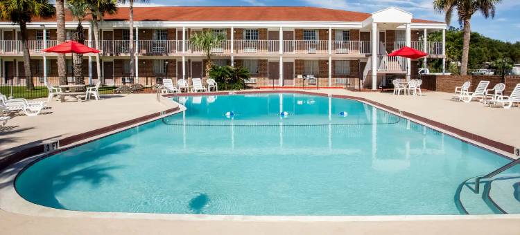 湖城速8酒店(Super 8 by Wyndham Lake City)图片