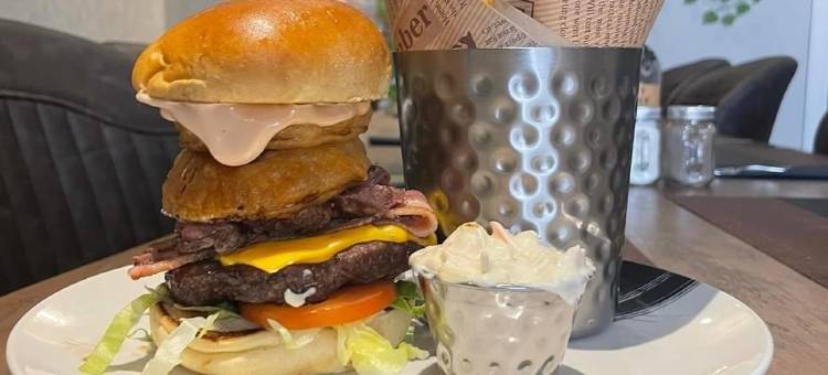 The Brig & Barrel Hotel图片