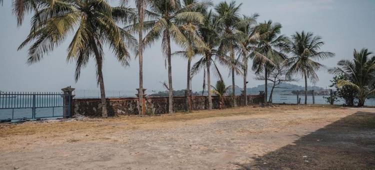 红多兹Plus酒店-近梅拉克港(RedDoorz Plus Near Pelabuhan Merak)图片