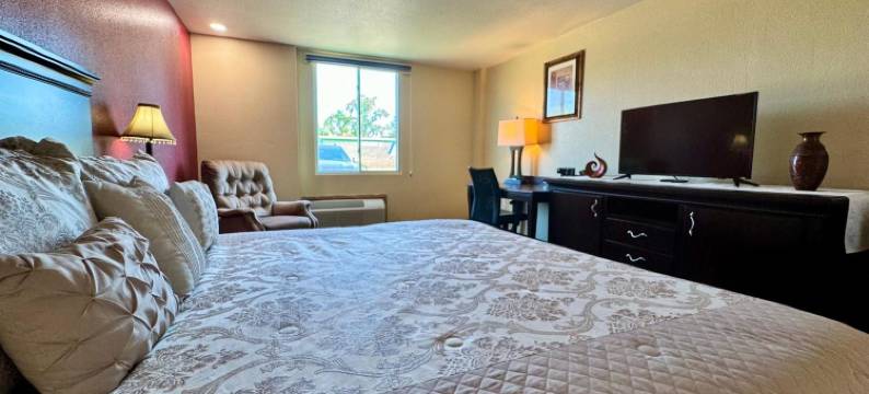 海厄瓦萨费尔布里吉快捷酒店(FairBridge Inn Express Hiawatha)图片