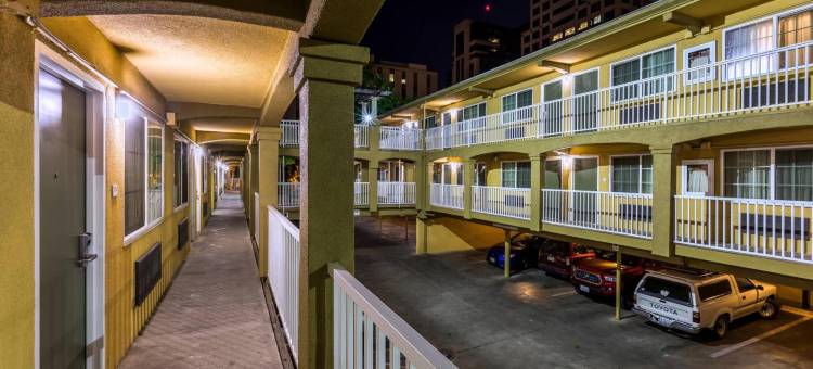 萨克拉门托会议中心凯艺酒店(Quality Inn Sacramento Convention Center)图片