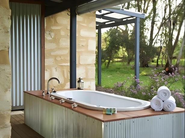 Burnside Organic Farm Hotel Overview