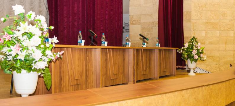 莫罗德兹纳亚酒店(Molodezhnaya Hotel)图片