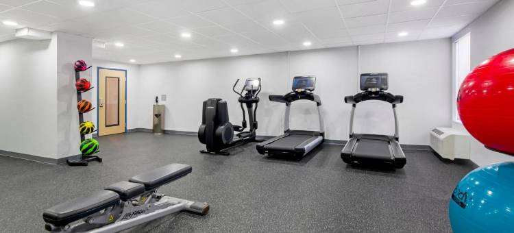 Spark by Hilton 罗阿诺克机场(Spark by Hilton Roanoke Airport)图片