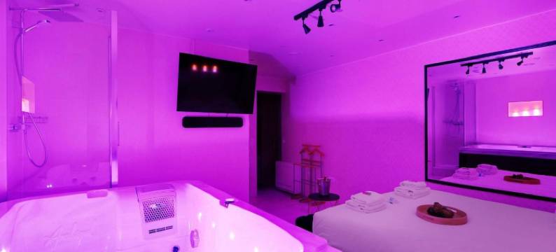 蒙马特亲密公寓-带空调和按摩浴缸-两居室可住6人(Intimate Flat w/ A/C & Jacuzzi - 2Br/6p Montmartre)图片