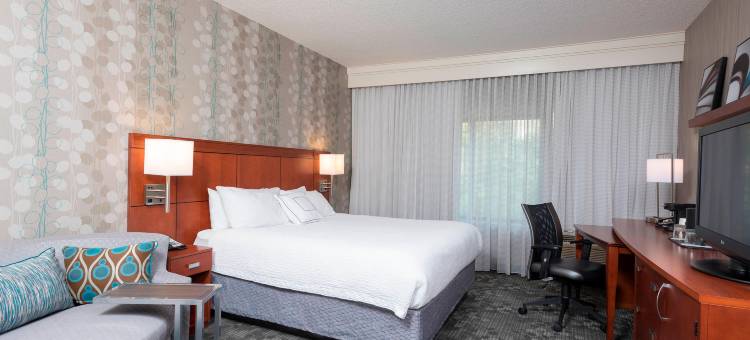 特拉弗斯城万豪万怡酒店(Courtyard Traverse City)图片